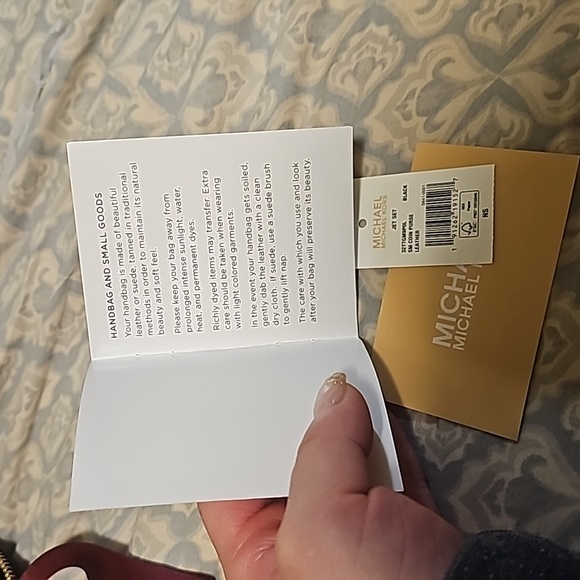 Michael Kors Large Multifunction Wallet/Phone Wristlet - Picture 11 of 11